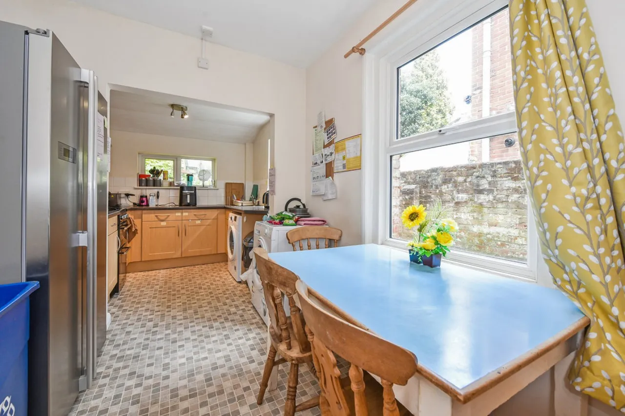 Romsey Road, Winchester, photo 2