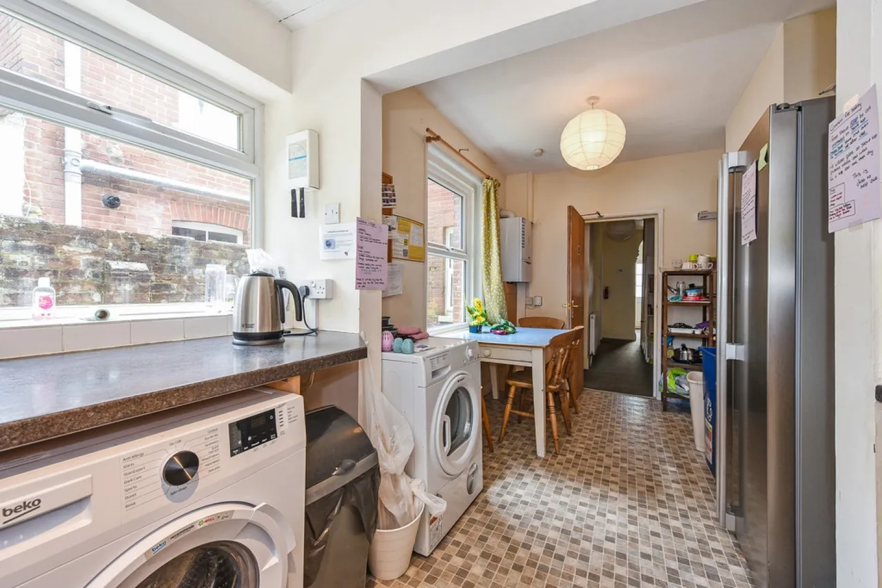 Romsey Road, Winchester, photo 6