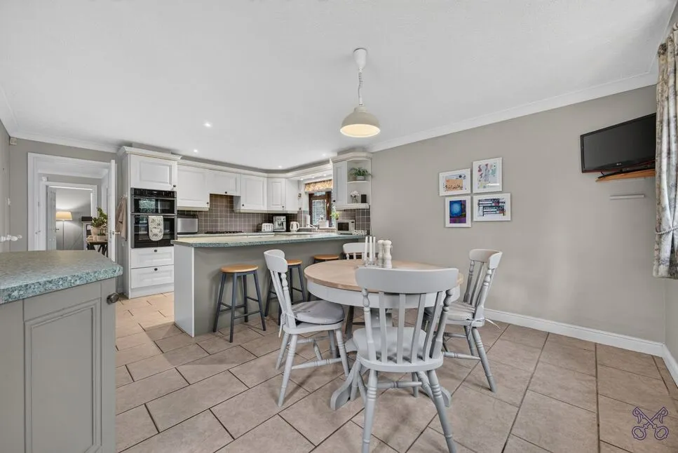 Stratford Road, Harvington, WR11, photo 16