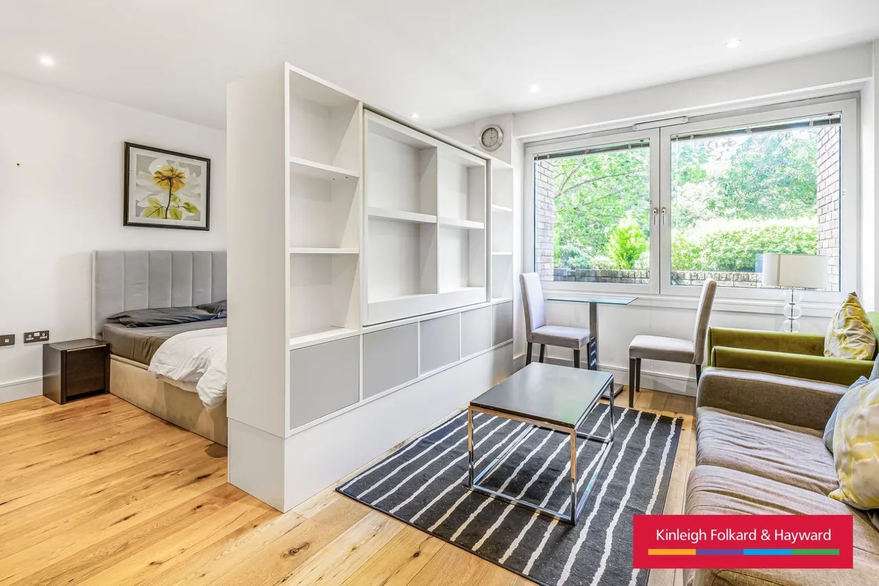 flat to rent, Molesworth Street, Lewisham, SE13