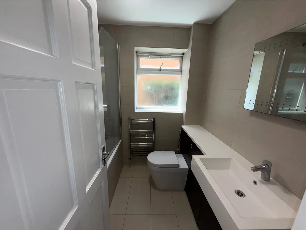 Bisley Close, Worcester Park, KT4 8PN, photo 9