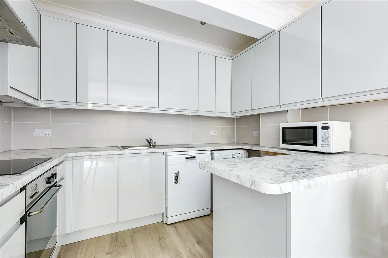 Elgin Crescent, London, W11, photo 3