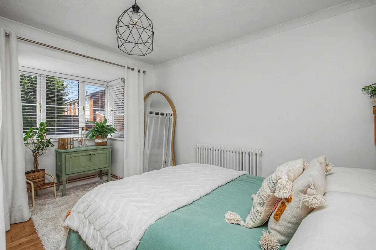 Essex Court, Thame, photo 5