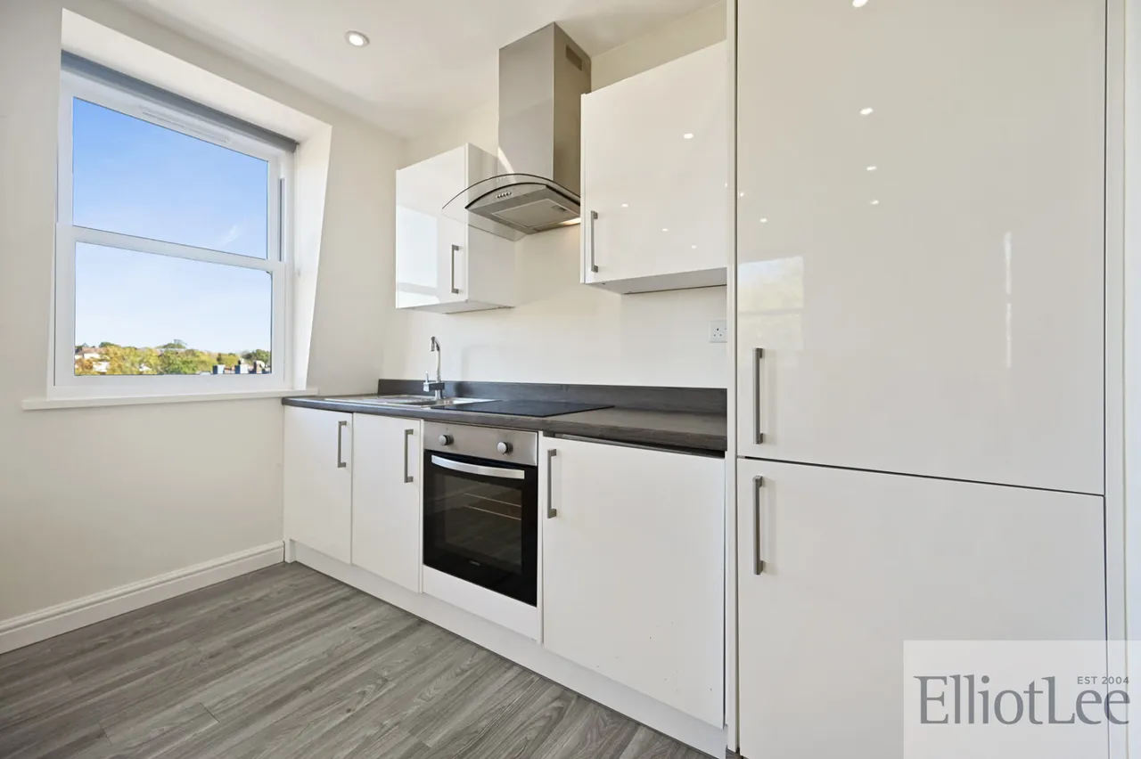 Cavendish Avenue, Ambassador House, HA1, photo 3