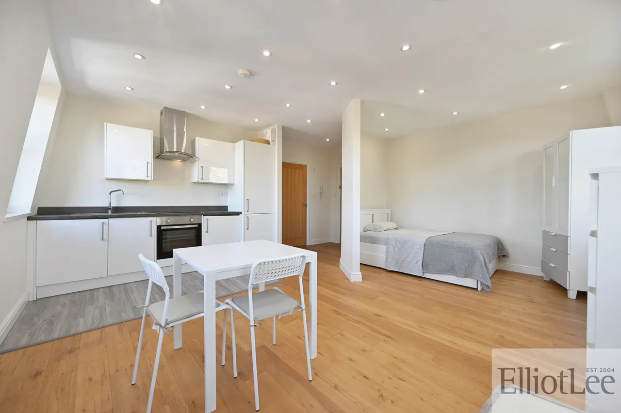 Cavendish Avenue, Ambassador House, HA1, photo 5