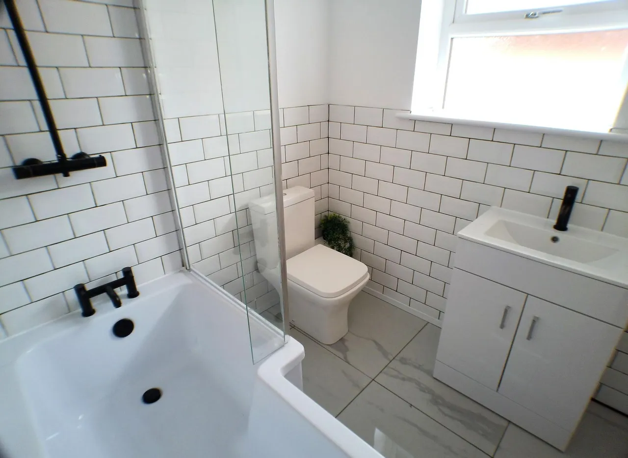 Walnut Road, Bottesford, NG13, photo 13
