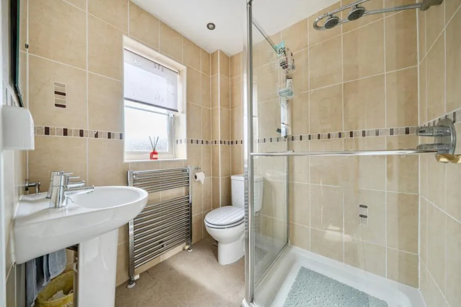 Barley Crescent, Carterton, OX18, photo 19