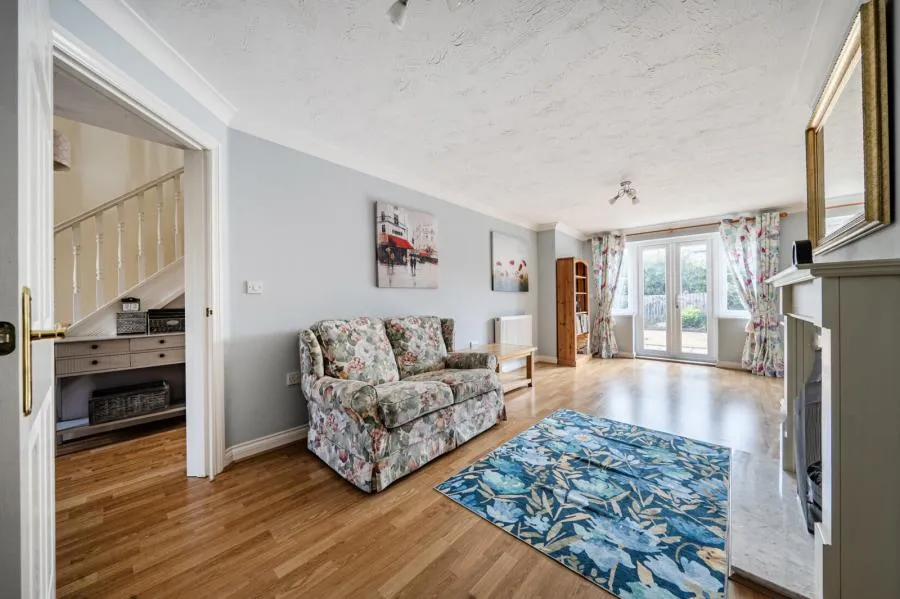 Barley Crescent, Carterton, OX18, photo 6