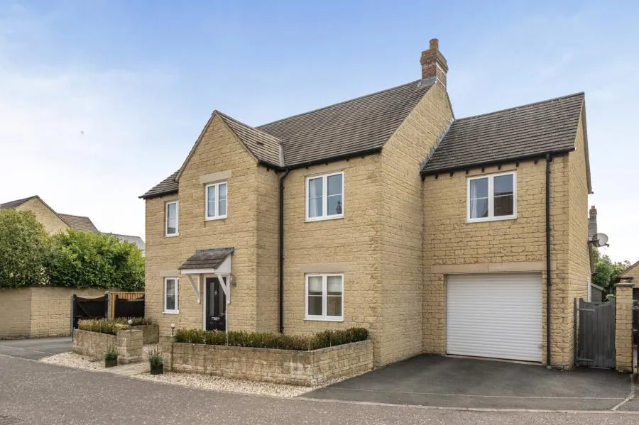 Barley Crescent, Carterton, OX18, photo 21