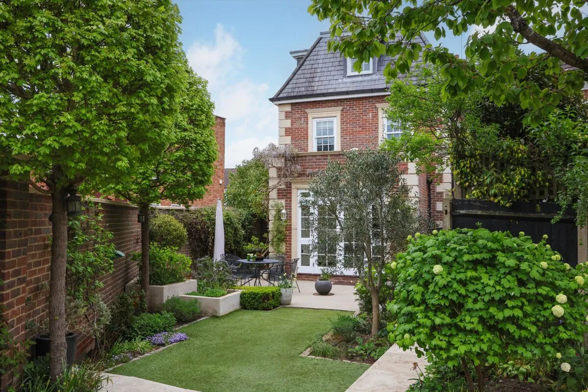 Lincoln Grove, Weybridge, KT13, photo 20