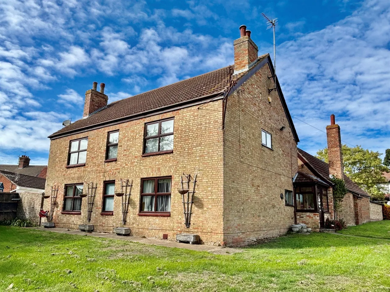 4 bed house for sale, The Green Peterborough, PE7