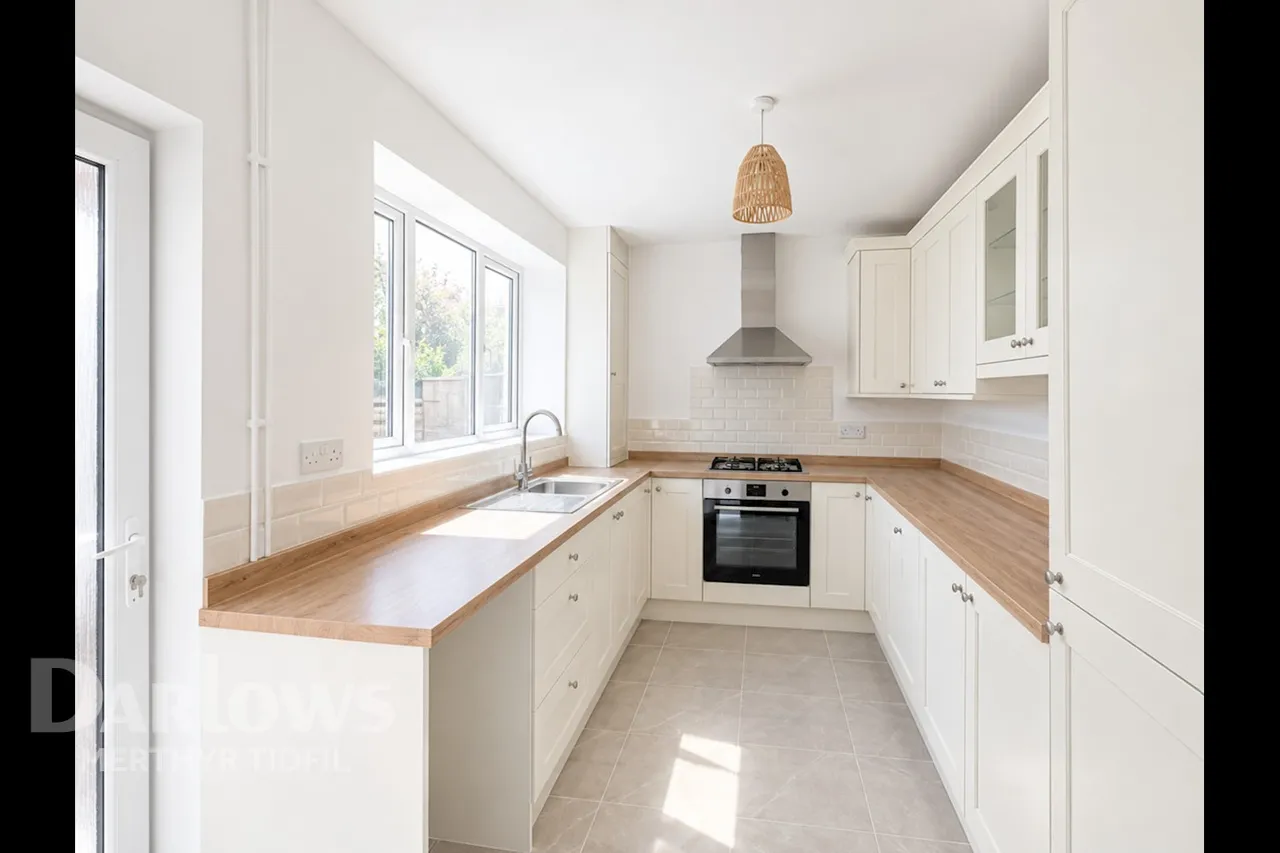 Wood Road, photo 2