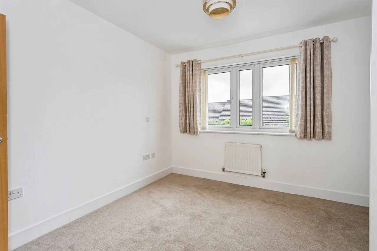 Lexington Drive, Haywards Heath, photo 5
