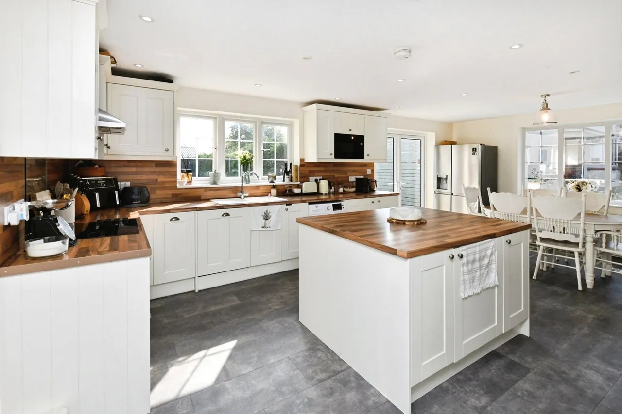 The Street, Bradwell, CM77, photo 17