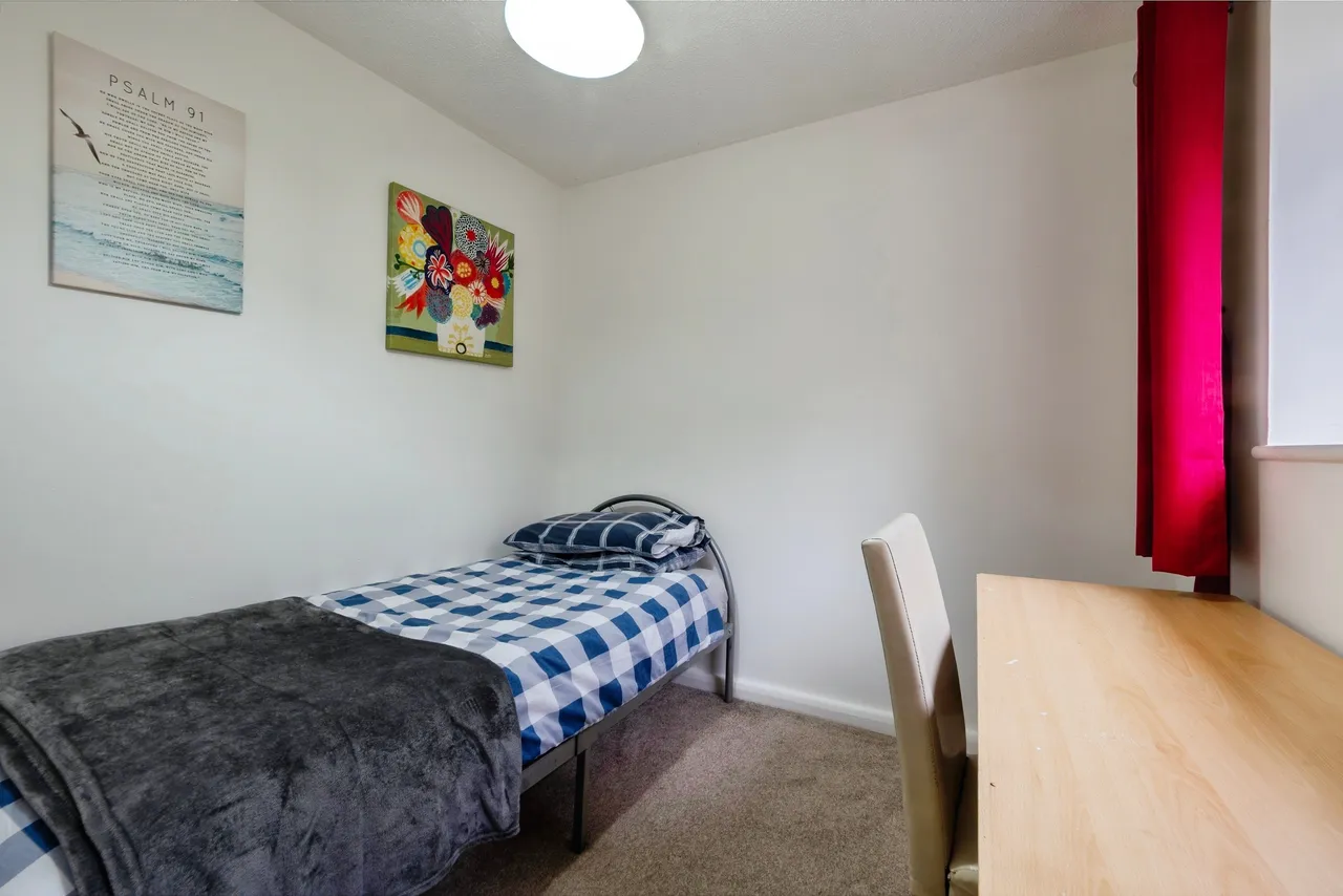 Garland Close, Exeter, EX4, photo 13