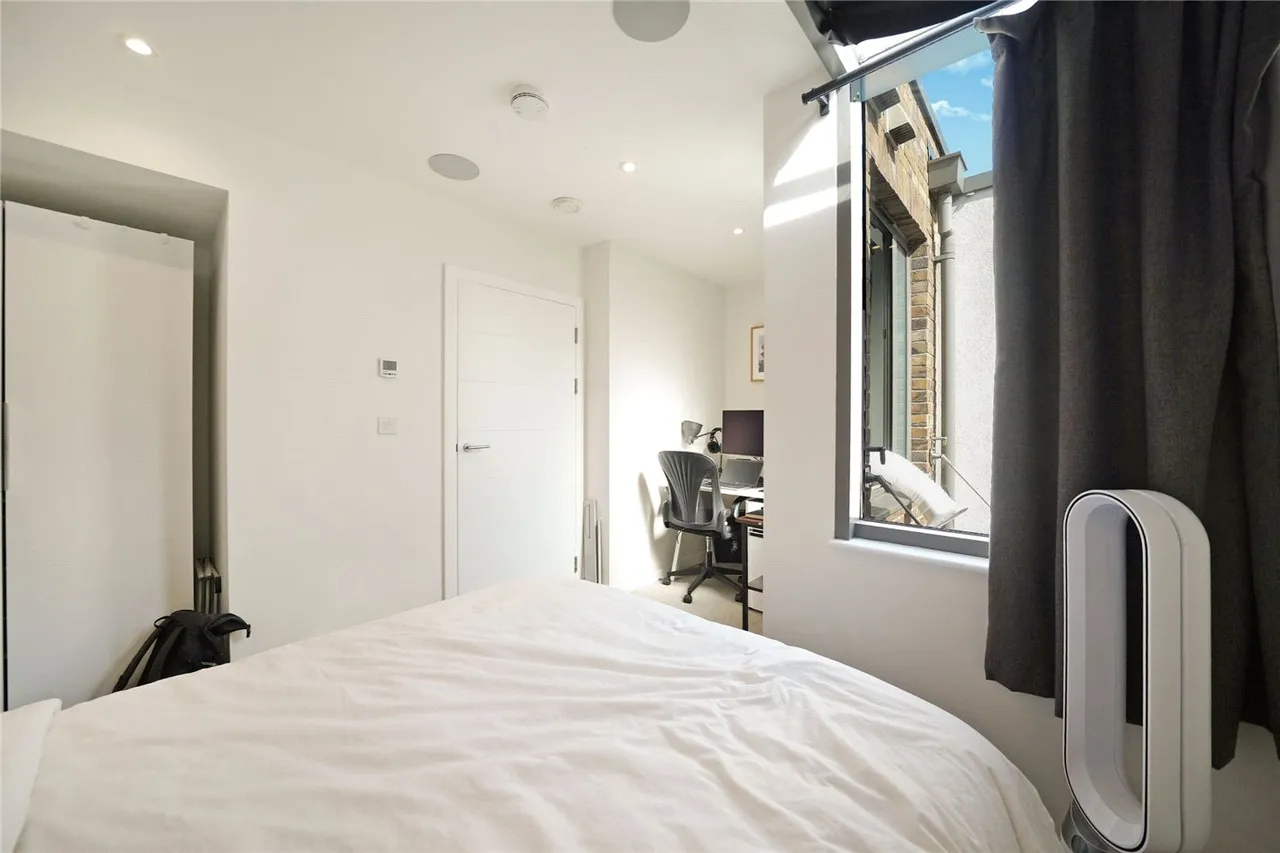 College Yard, London, NW5, photo 11