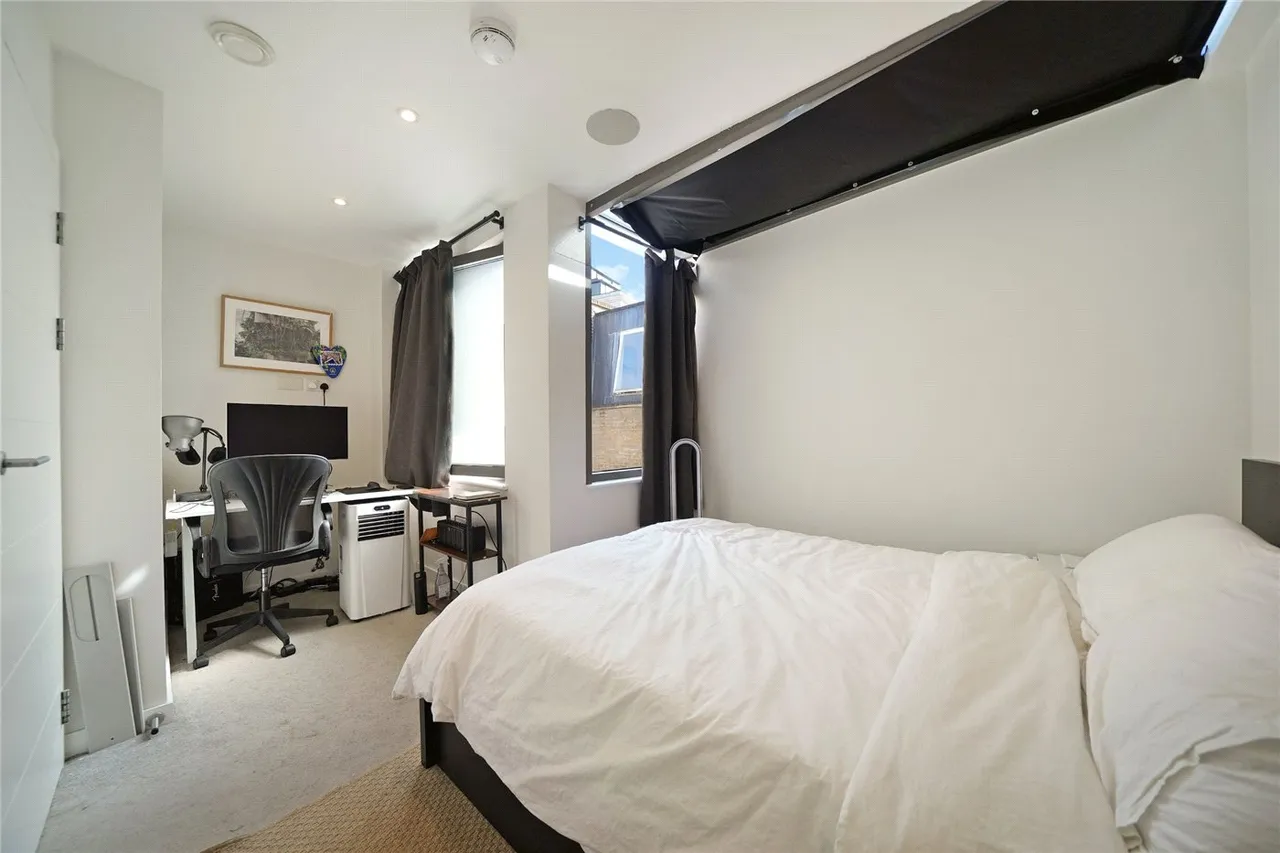 College Yard, London, NW5, photo 10