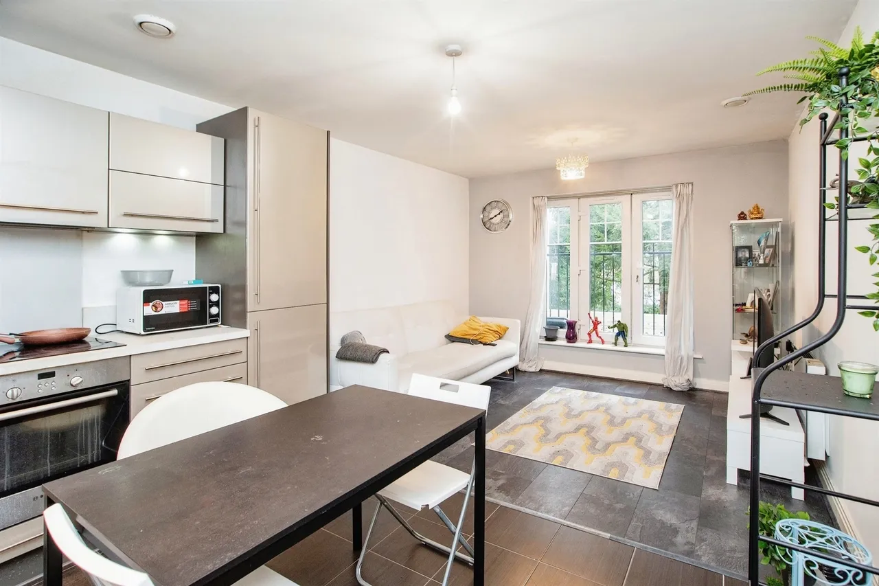 Colnhurst Road, Watford, photo 2