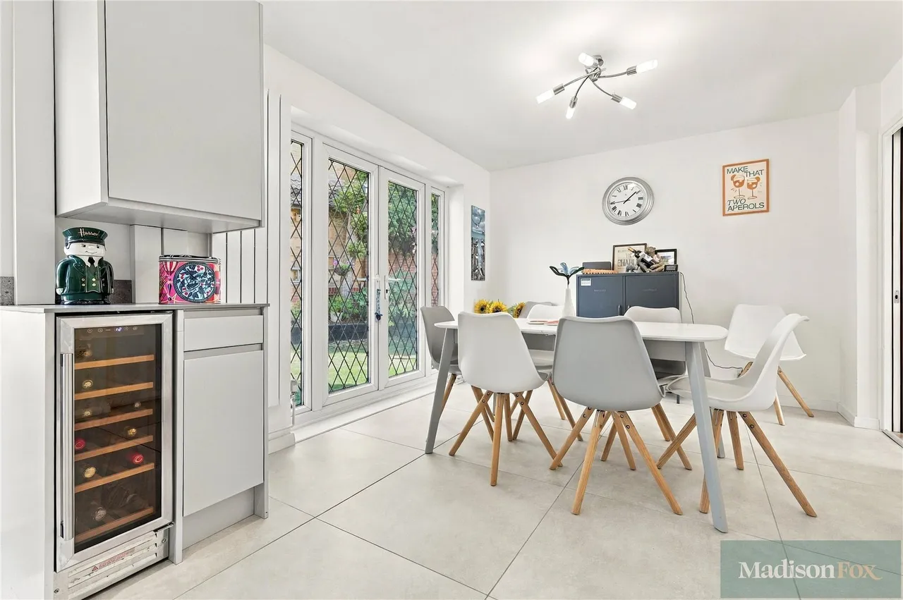 Ely Place, Woodford Green, IG8, photo 9