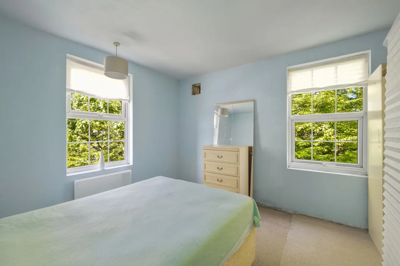 West Barnes Lane, KT3, photo 10
