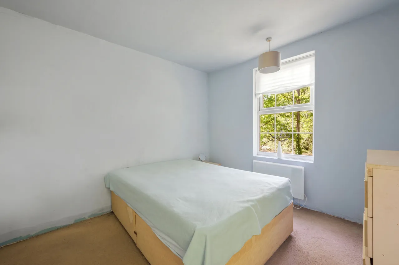 West Barnes Lane, KT3, photo 6
