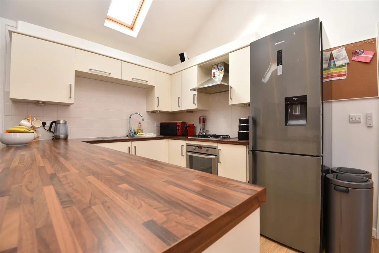 Cotswold Drive, Stevenage, Herts, SG1 6GT, photo 16