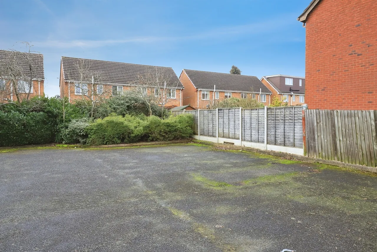 Steven Drive, Bilston, WV14, photo 15