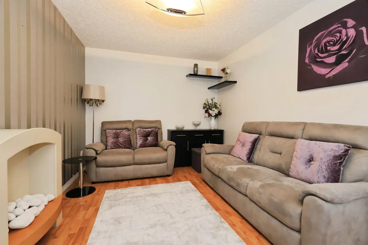 Steven Drive, Bilston, WV14, photo 2