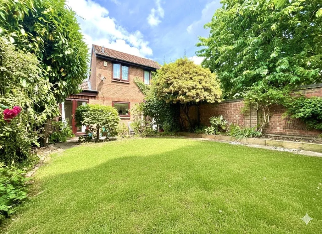 1 bed house for sale — Tesimond Drive, Yateley, Hampshire, GU46 6FE