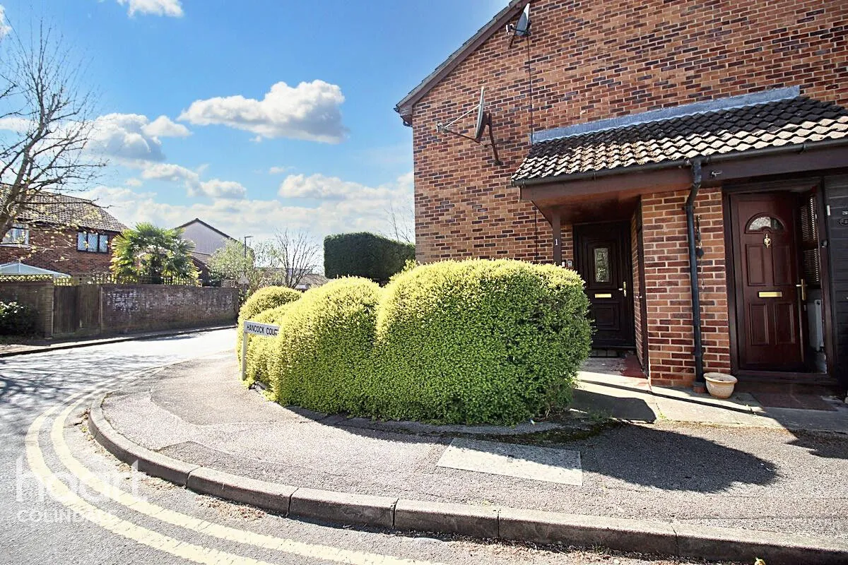 1 bed house for sale, Hancock Court, WD6