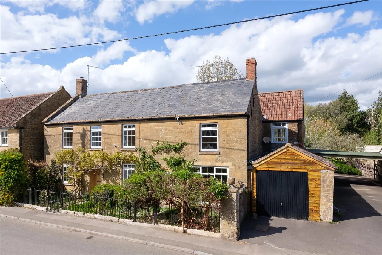 5 bed house for sale, Water Street, Martock, TA12