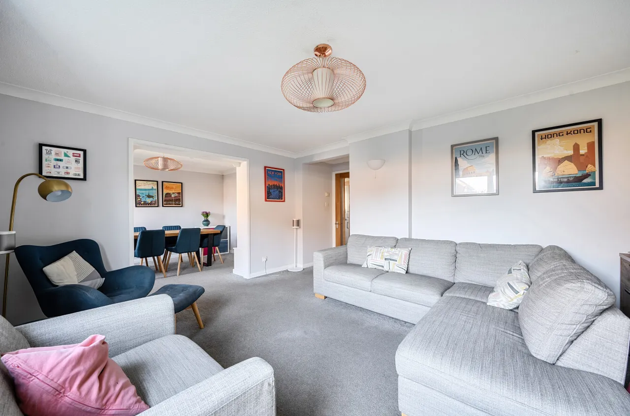 Long Barrow Close, South Wonston, SO21, photo 4
