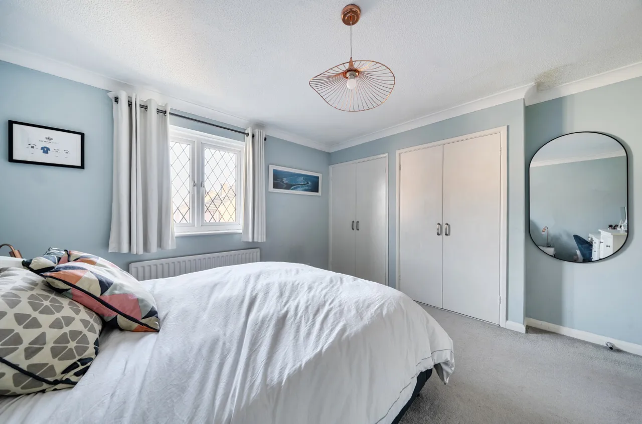 Long Barrow Close, South Wonston, SO21, photo 9