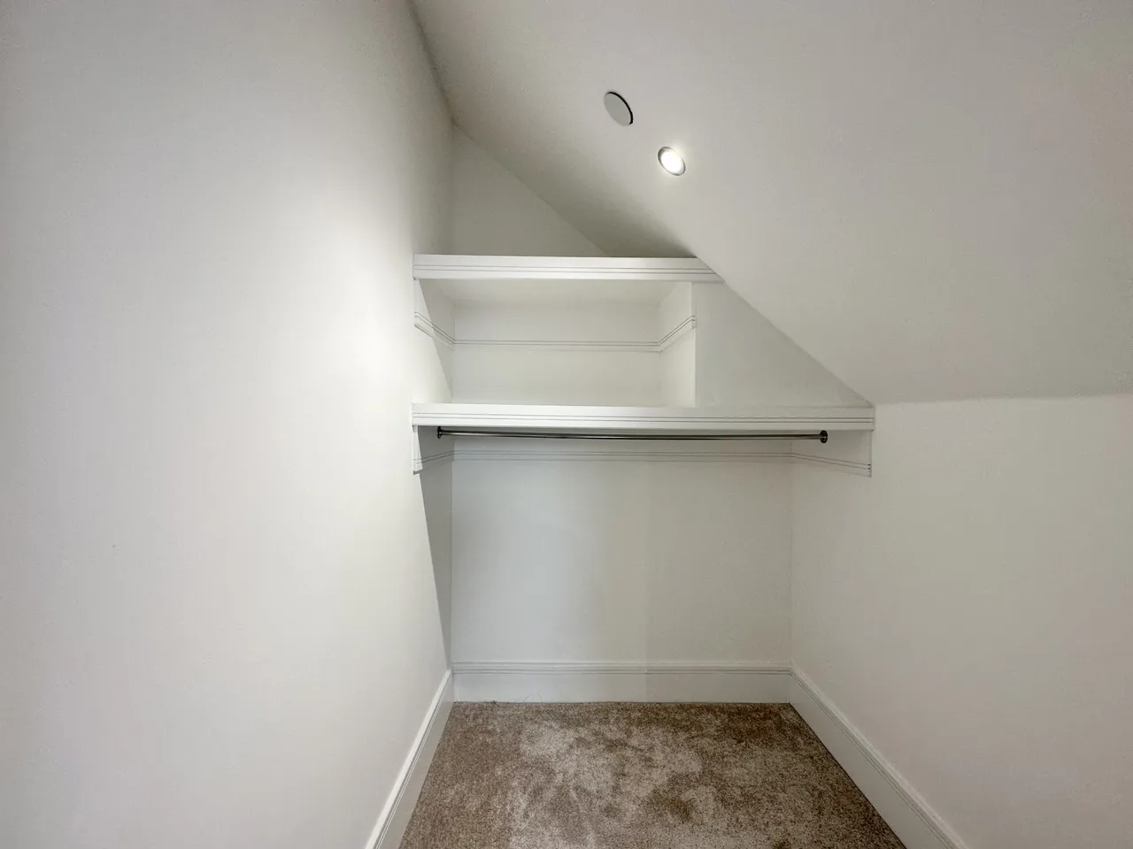 London Road, Aston Clinton, AYLESBURY, photo 6