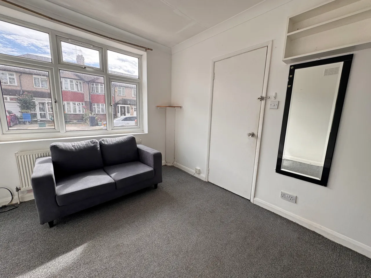 Isleworth, TW7, photo 2