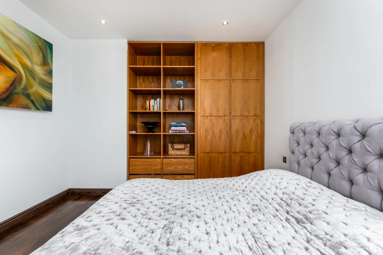 Sutherland House, Marloes Road, Kensington, London, photo 6