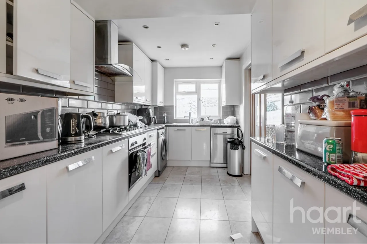 Kenwyn Drive, NW2, photo 6