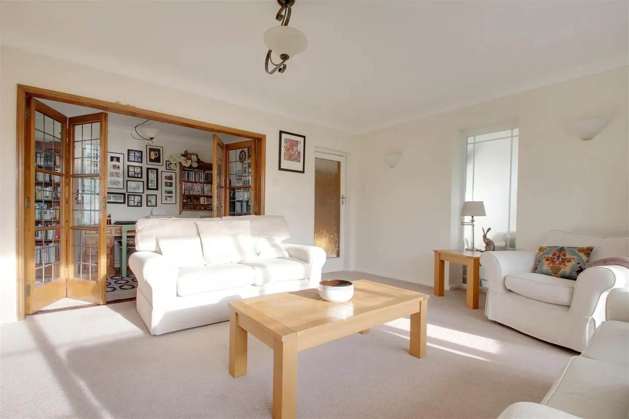 Compton Avenue, Goring-By-Sea, Worthing, photo 20