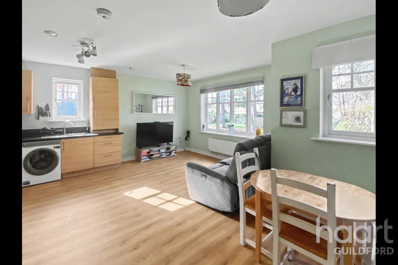 Downs Drive, Guildford, GU1, photo 9
