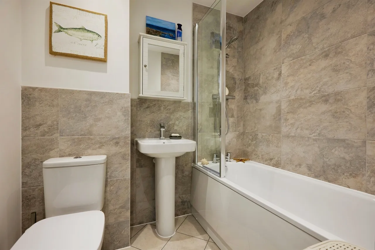 Anglers Road, Gillingham, SP8, photo 13