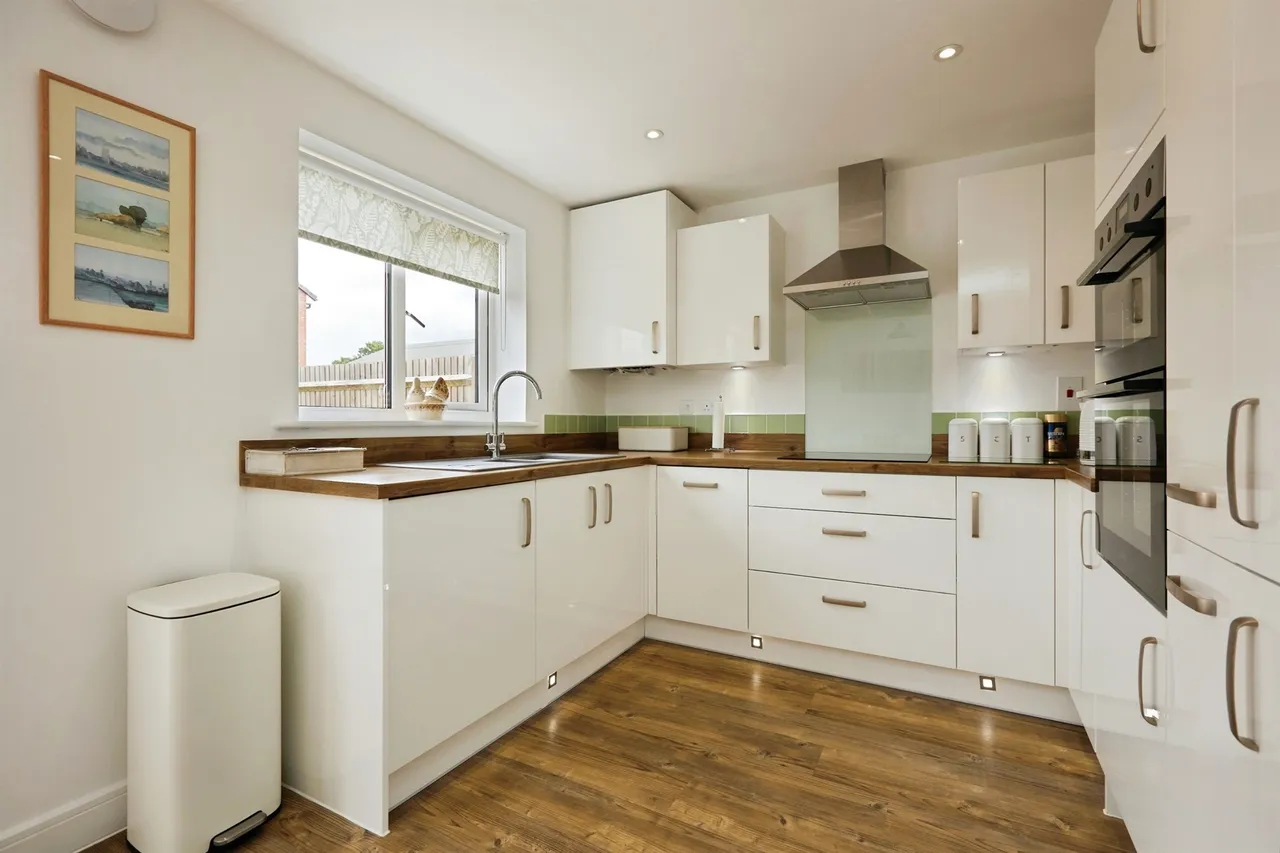 3 bed house for sale, Anglers Road, Gillingham, SP8