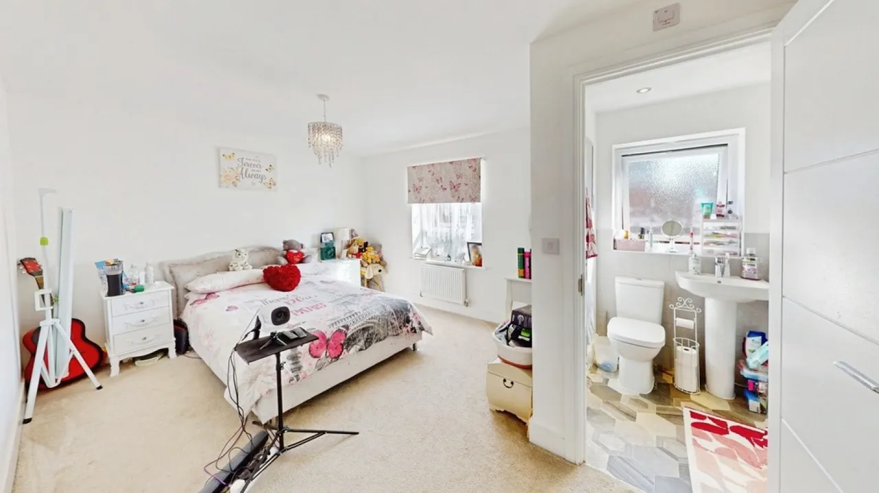 Pilgrove Way, Cheltenham, Gloucestershire, photo 5