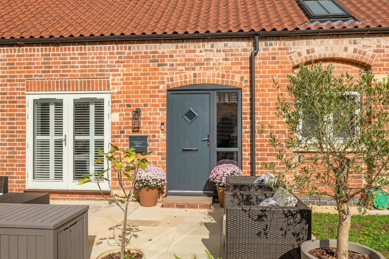 Hall Lane, Harrowby, NG31, photo 26