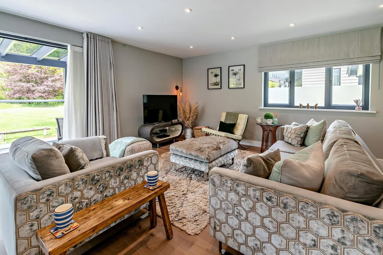 Stunning Home In An Idyllic Location, Hellandbridge, Near Wadebridge, Cornwall, PL30 4QR, photo 2
