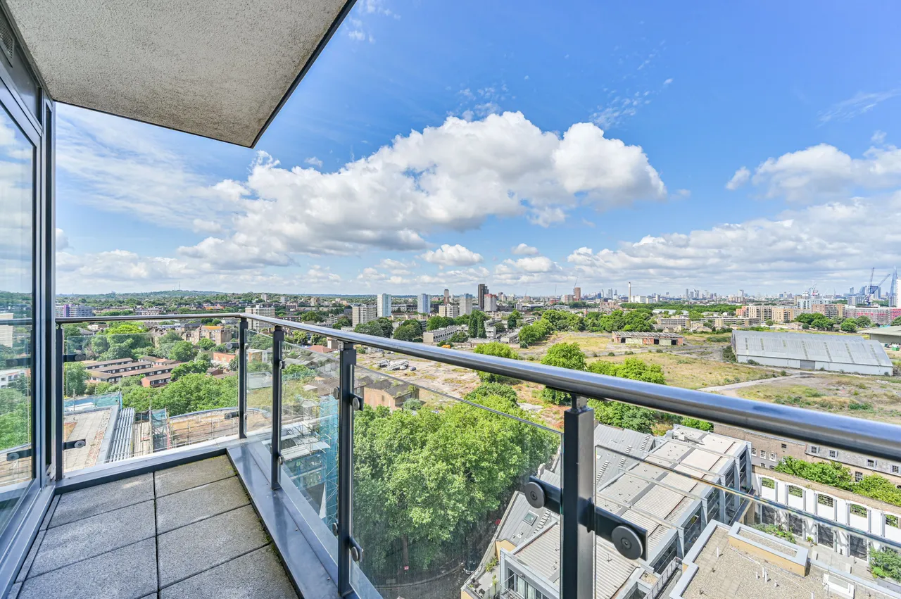 97 Knights Tower, 14 Wharf Street, London, photo 4