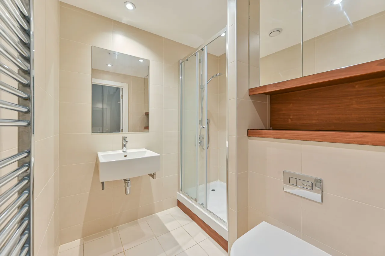 97 Knights Tower, 14 Wharf Street, London, photo 9