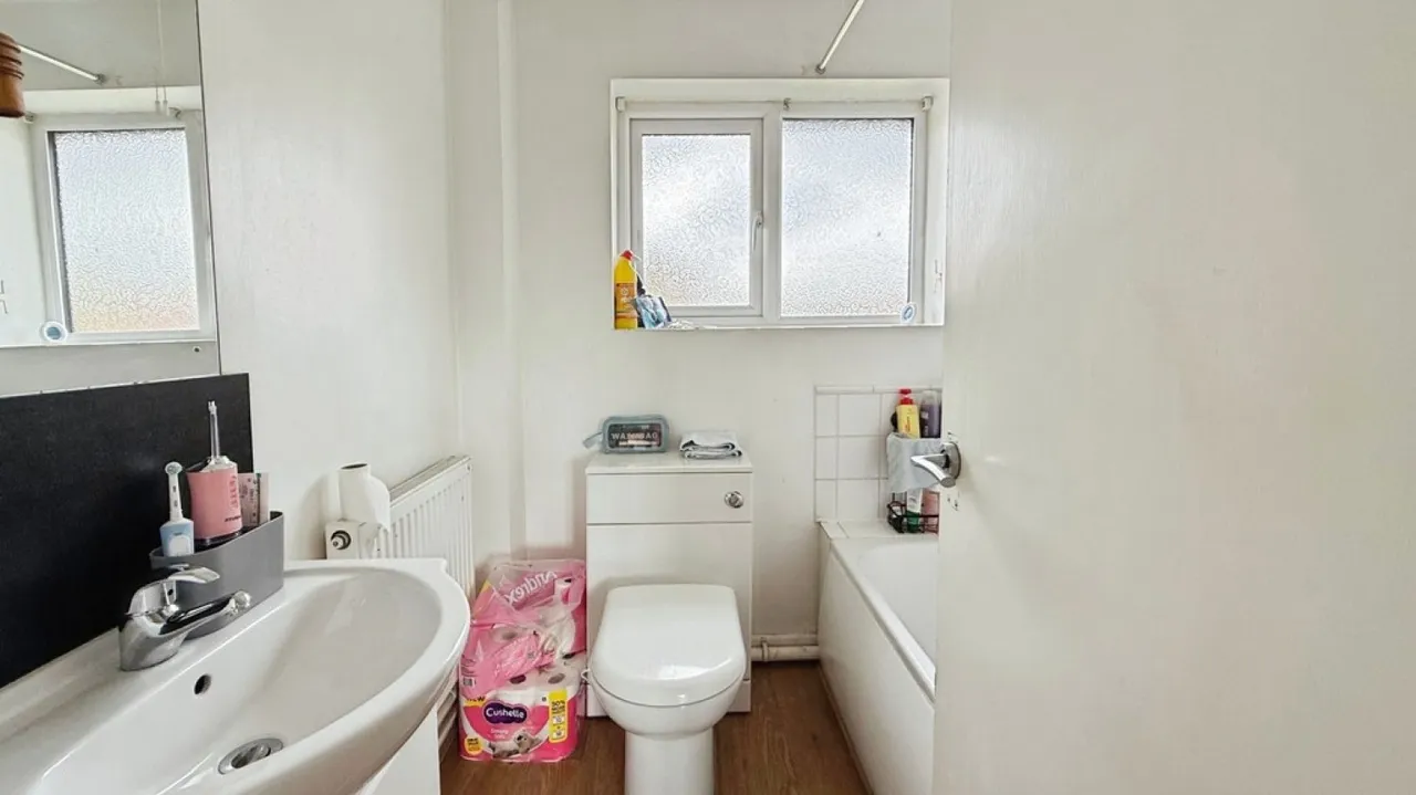 Dursley Road, Trowbridge, photo 11