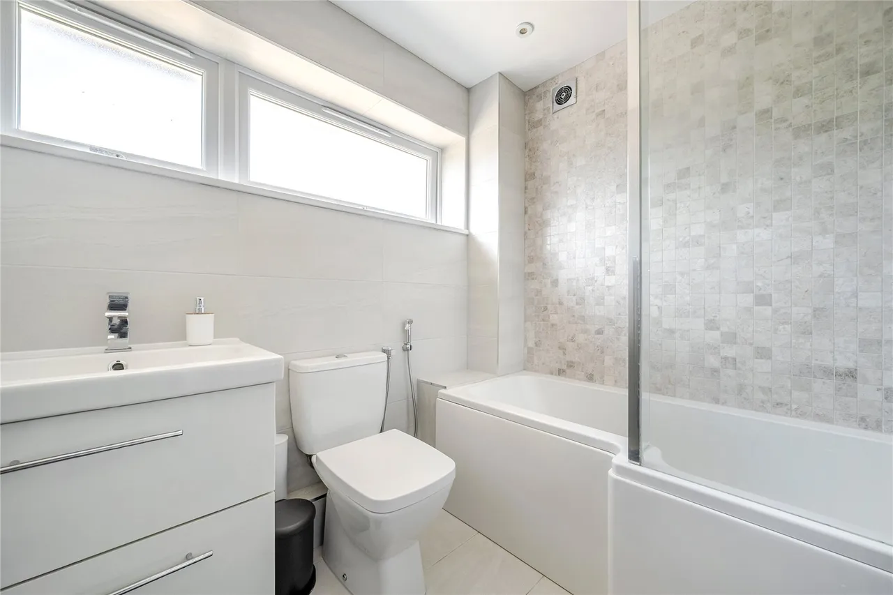 Linden Way, Send Marsh, GU23, photo 11