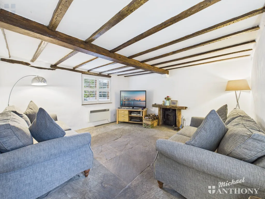High Street, Weedon, HP22 4NW, photo 2