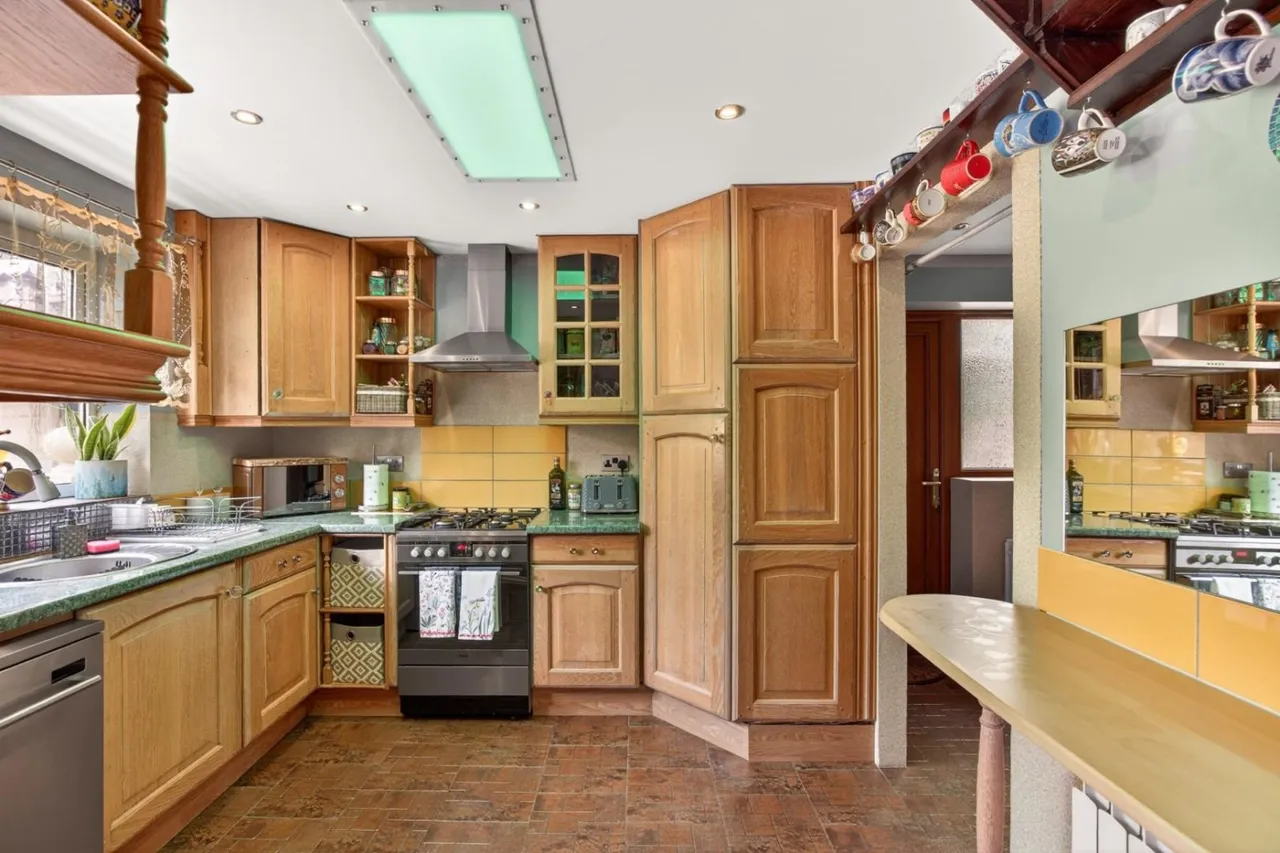 Waterbridge Road, Bristol, photo 6